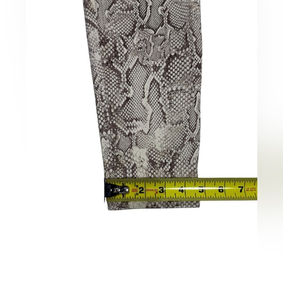 WHBM Snakeskin Print High Rise Skinny Jeans Sz 0 Sculpt Fit Stretch Regular NWT - Picture 6 of 12